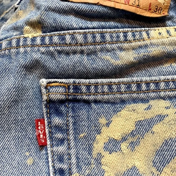 Levi *Vintage* 1990s High Waisted Painted Jean Denim Shorts W31 L30 - Picture 8 of 8